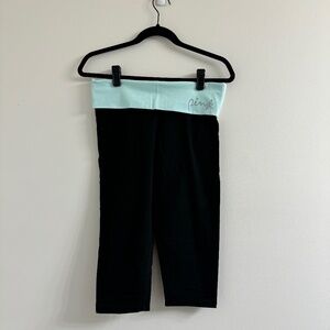 Victoria Secret Pink Cropped Active Leggings